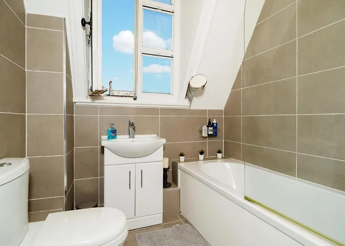 Pearl Chambers In Centre Apartment *